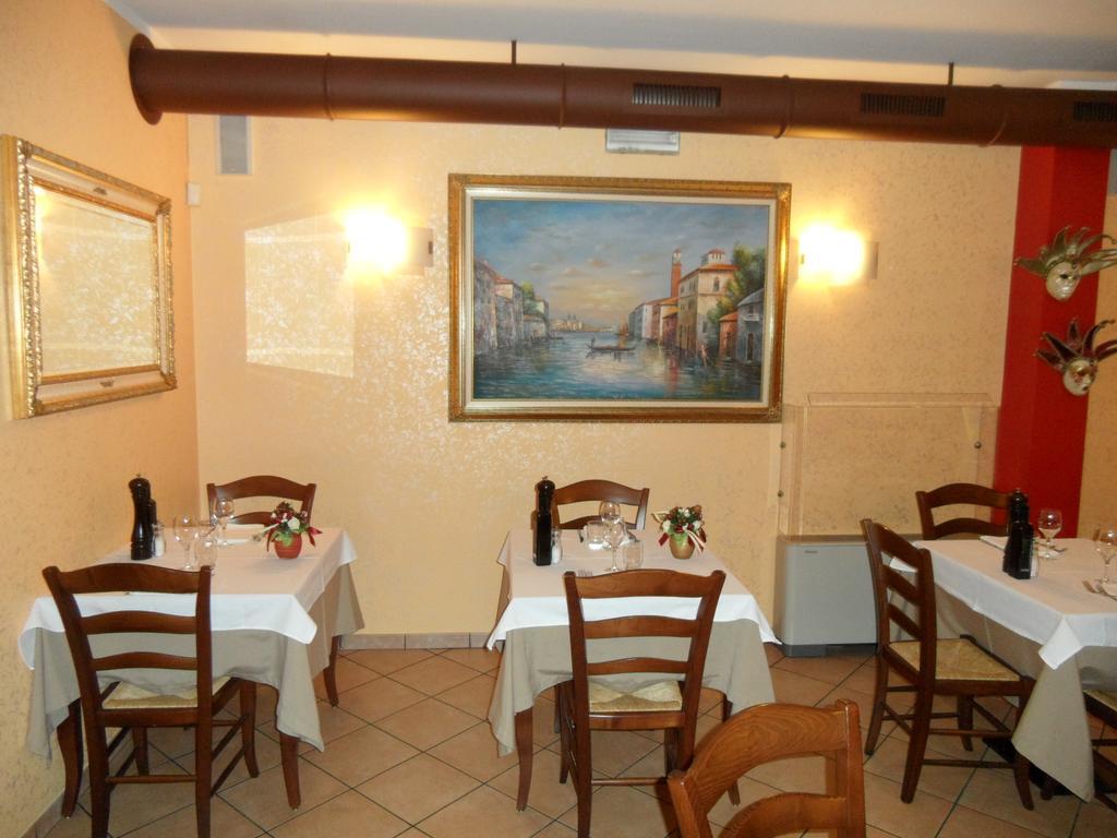 Locanda Gallo Доло Екстер'єр фото